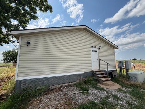 13504 E Wheat Capital Rd, Fairmont, OK, 73736-1083 | Card Image