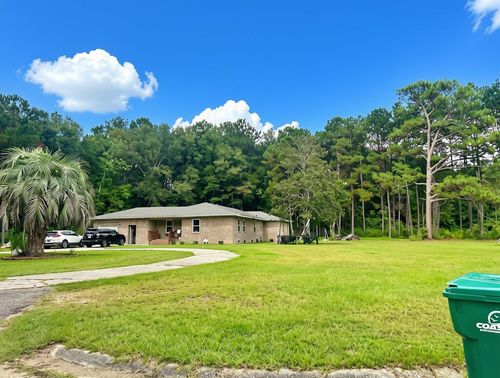 611 Charlotte Dr, Picayune, MS, 39466-4901 | Card Image