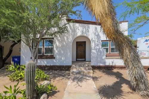1227 N 1st Ave, Tucson, AZ, 85719-4002 | Card Image
