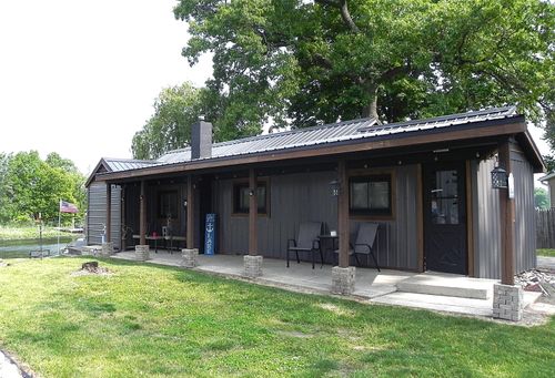 31908 Decker Rd, Colon, MI, 49040-9771 | Card Image