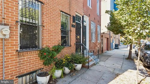 704 S 23rd St, PHILADELPHIA, PA, 19146-1128 | Card Image