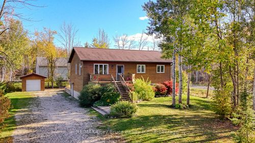 104 Maple Dr, Miller Lake, ON, N0H1Z0 | Card Image