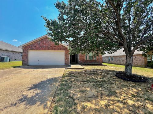 2605 Castle Pines Dr, Burleson, TX, 76028-8803 | Card Image