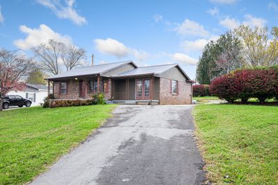 513 Bell St, House other with 3 bedrooms, 1 bathrooms and 2 parking in Mc Minnville TN | Image 2