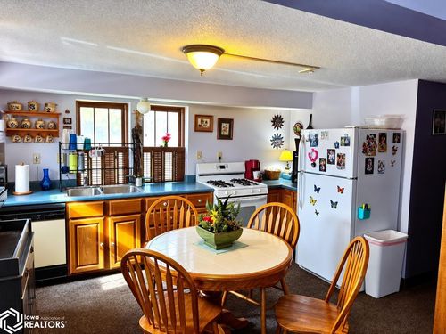 1411 38th Street, Fort Madison, IA, 52627 | Card Image