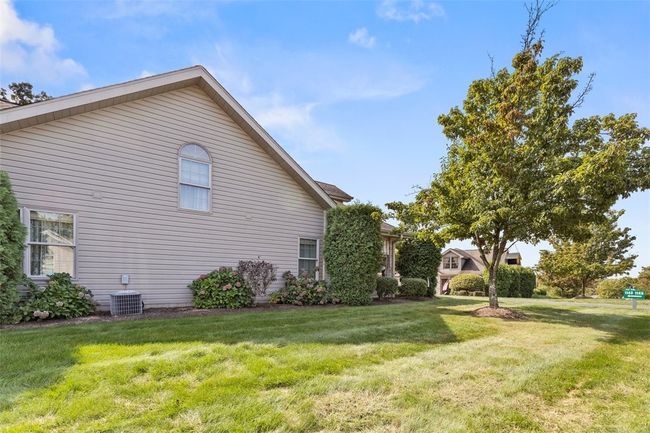 1143 Links Way, Condo with 3 bedrooms, 3 bathrooms and 2 parking in Gibsonia PA | Image 4