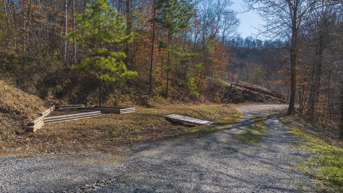 635 Jacobs Hollow Rd, Sneedville, TN, 37869-6282 | Card Image
