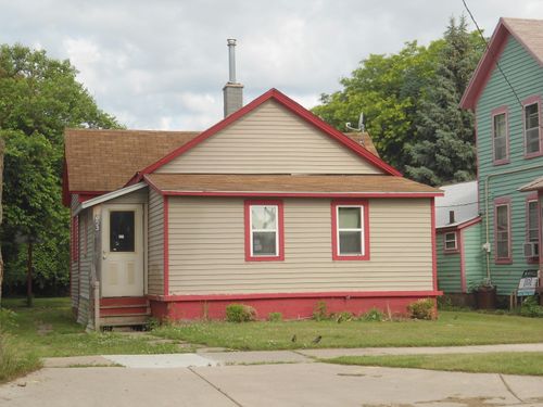 1053 Sheldon Ave Se, Grand Rapids, MI, 49507-1166 | Card Image
