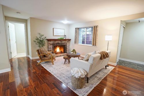 apt-102-633 Nw 85th St, Seattle, WA, 98117-3149 | Card Image