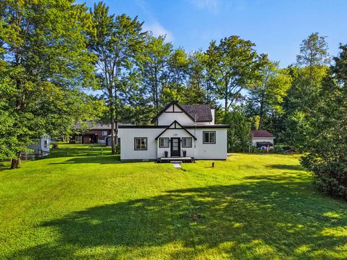 737 Rue Miljour, Saint Lin  Laurentides, QC, J5M2J7 | Card Image