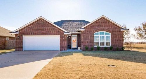 1422 Fairway Drive, Perry, OK, 73077 | Card Image