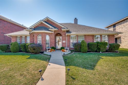 4905 Highlands Dr, Mckinney, TX, 75070-7734 | Card Image