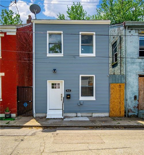 913 Charlotte St, Cincinnati, OH, 45214 | Card Image