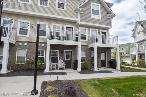 199 Katie Ln, Brighton, MI, 48116-3509 | Card Image