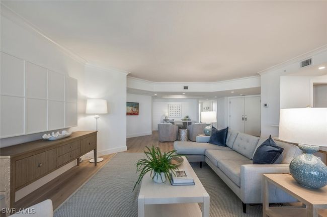 APT-702 - 4021 Gulf Shore Blvd N, Condo with 3 bedrooms, 3 bathrooms and null parking in NAPLES FL | Image 9