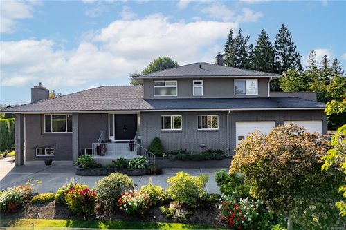 823 Glenhale Cres, Parksville, BC, V9P1Z8 | Card Image