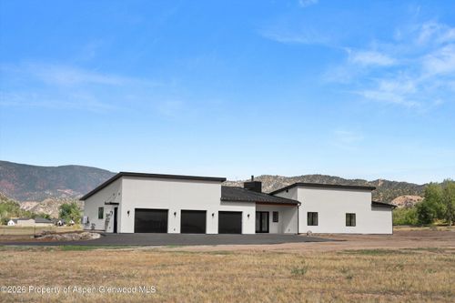 8 Rapids View Ln, New Castle, CO, 81647-6603 | Card Image