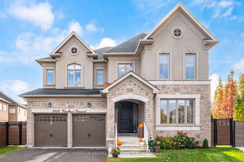2118 Vineland Cres, Oakville, ON, L6H0J7 | Card Image