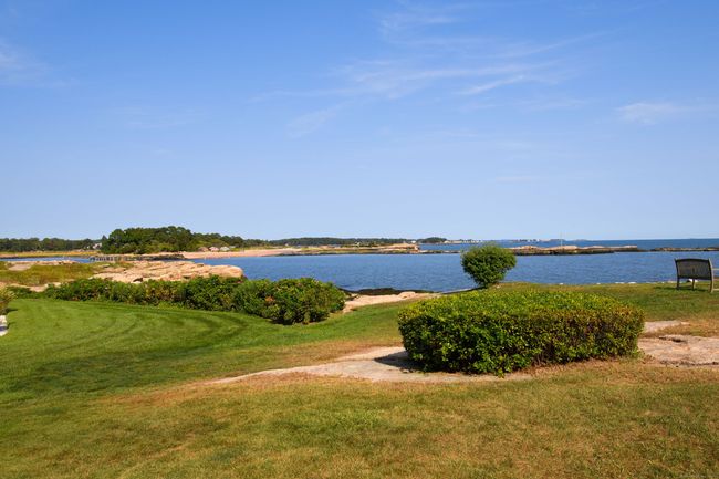 APT-110 - 1 Mansfield Grove Rd, Condo with 2 bedrooms, 2 bathrooms and null parking in East Haven CT | Image 4