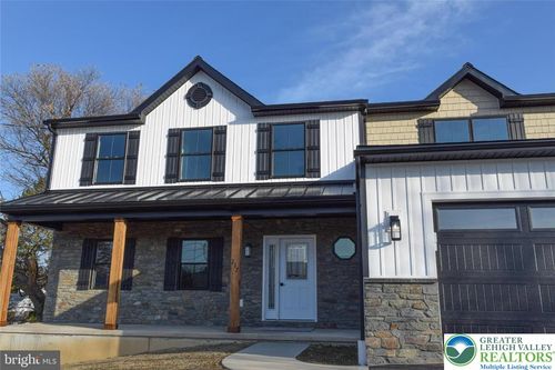 217 E Wilson Ave, WERNERSVILLE, PA, 19565-1314 | Card Image