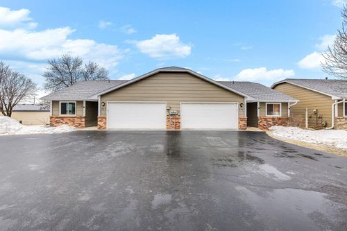 705 Auburn Pl Nw, Elk River, MN, 55330-1976 | Card Image