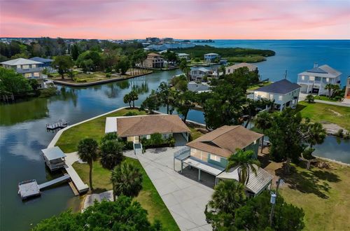 14539 Coffey Ln, HUDSON, FL, 34667-1037 | Card Image