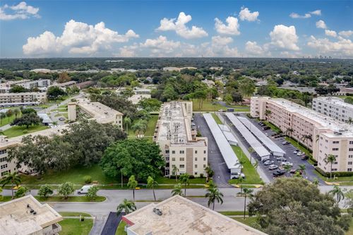 unit-207-5705 80th St N, ST PETERSBURG, FL, 33709-5869 | Card Image