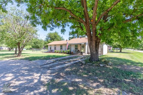 641 3rd St, Tuscola, TX, 79562-2289 | Card Image