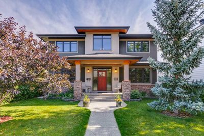 220 18 A St Nw, House detached with 4 bedrooms, 3 bathrooms and 2 parking in Calgary AB | Image 1