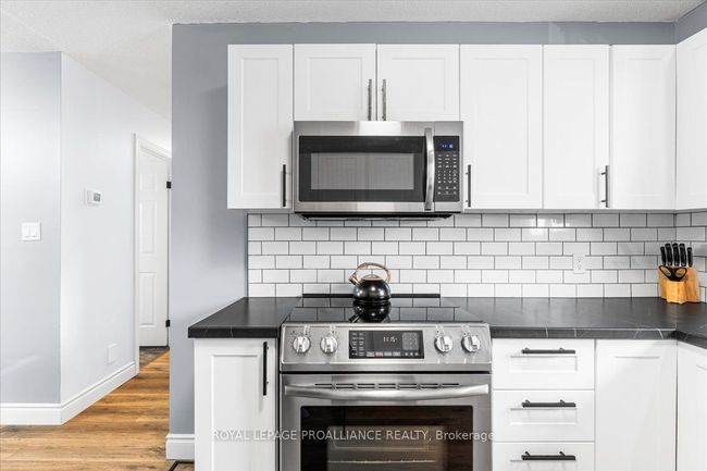 4 Verona St, House other with 4 bedrooms, 2 bathrooms and 2 parking in Trenton ON | Image 9
