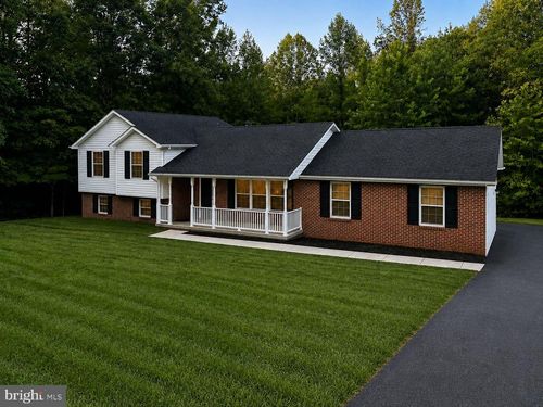 38002 W Edinview Ct, Mechanicsville, MD, 20659-3128 | Card Image