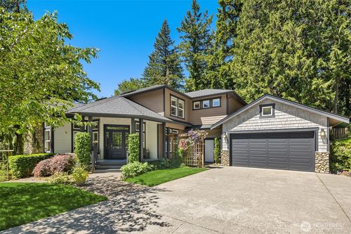 17833 236th Pl Ne, Woodinville, WA, 98077-6708 | Card Image