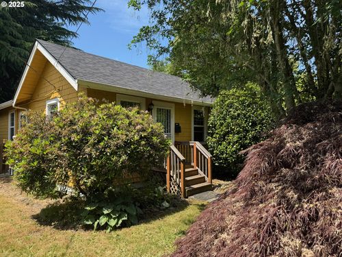 6433 Ne 35th Ave, Portland, OR, 97211-7229 | Card Image