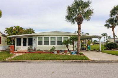 Front View of the House | Image 1