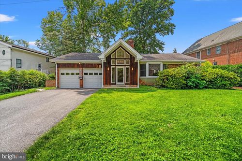 7504 Radnor Rd, BETHESDA, MD, 20817-6165 | Card Image