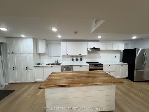 16 Carew Blvd, Lindsay, ON, K9V0P6 | Card Image