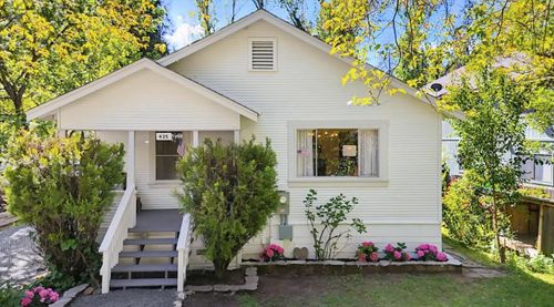 435 Mill Street, Grass Valley, CA, 95945 | Card Image