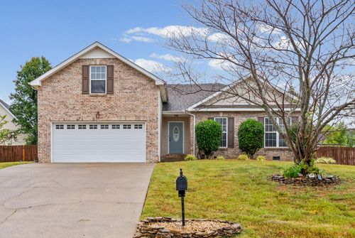 3387 Poplar Hl, Clarksville, TN, 37043-7826 | Card Image