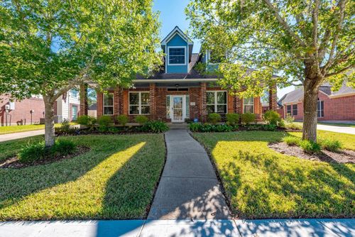 2507 Evergreen Dr, Pearland, TX, 77581-5863 | Card Image