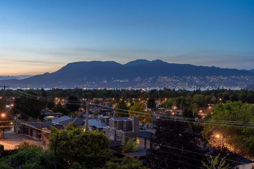 3936 Quesnel Dr, Vancouver, BC, V6L2X2 | Card Image