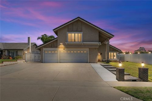 909 Nottingham Dr, Corona, CA, 92878 | Card Image