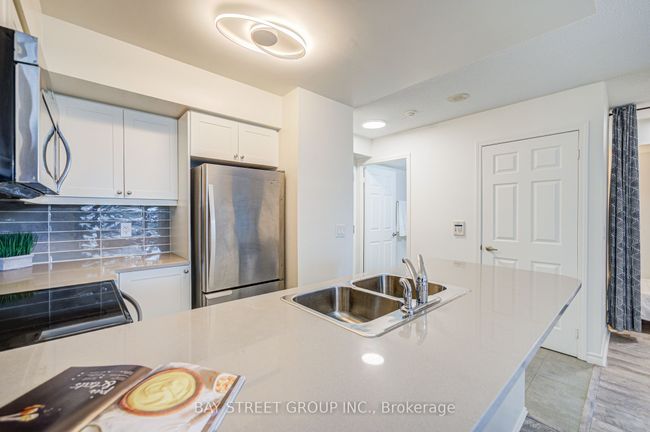 627 - 25 Lower Simcoe St, Condo with 2 bedrooms, 1 bathrooms and null parking in Toronto ON | Image 23