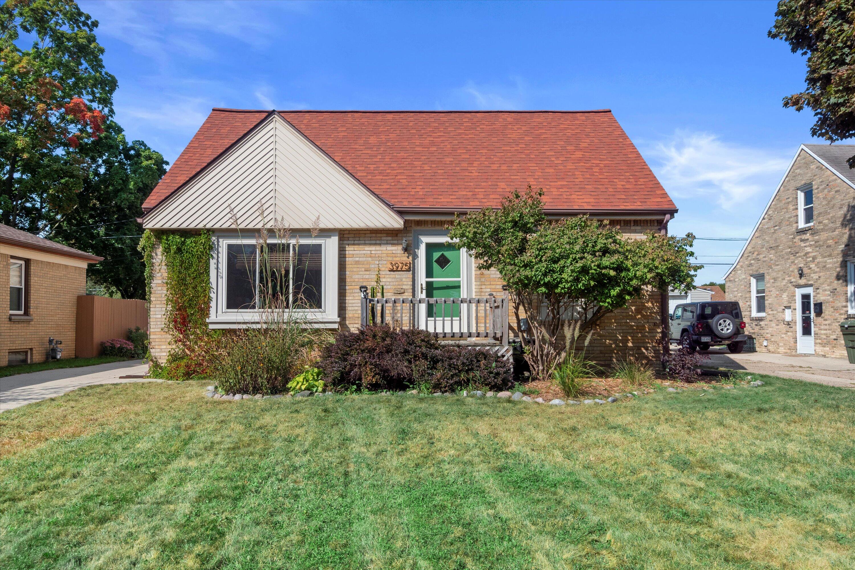 Taylor Ave, Milwaukee, WI 53207