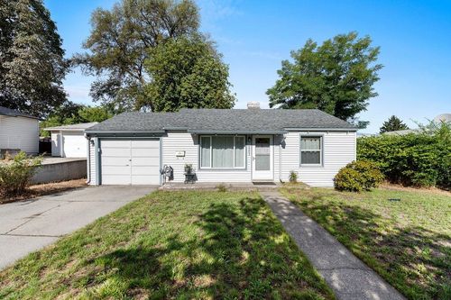 5903 N Alberta St, Spokane, WA, 99205-7102 | Card Image