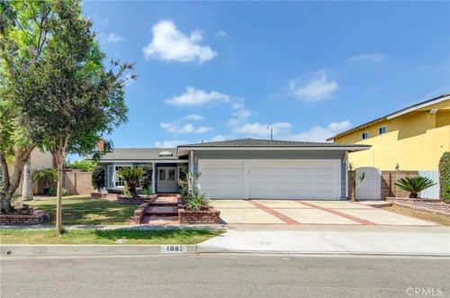 1081 Tulare Dr, Costa Mesa, CA, 92626-2112 | Card Image