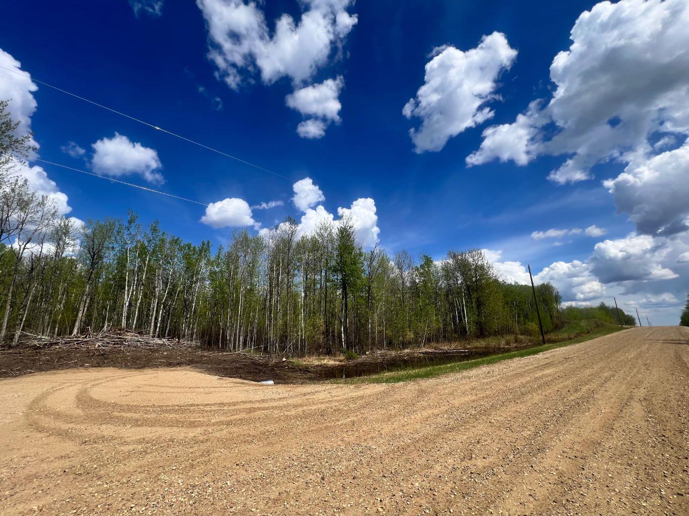 Land in Athabasca