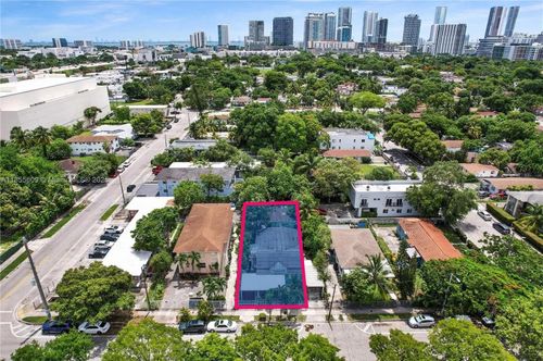 3421 Nw 5th Ave, Miami, FL, 33127-3411 | Card Image