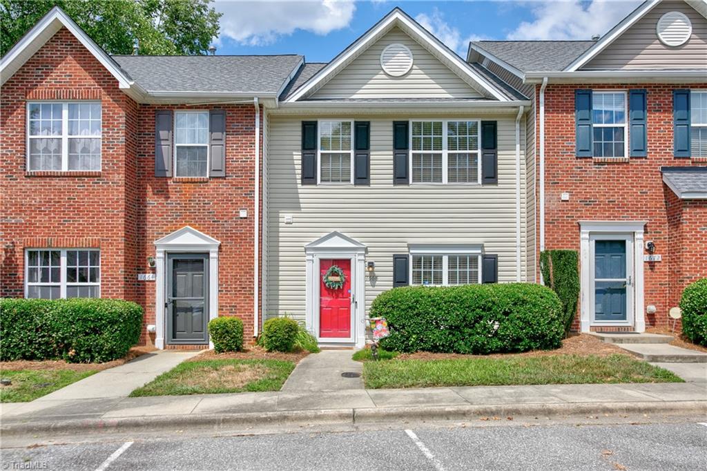 Olivers Crossing Cir, Winston Salem, NC 27127