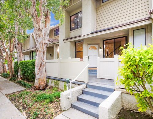 422-2595 Plaza Del Amo, Torrance, CA, 90503 | Card Image