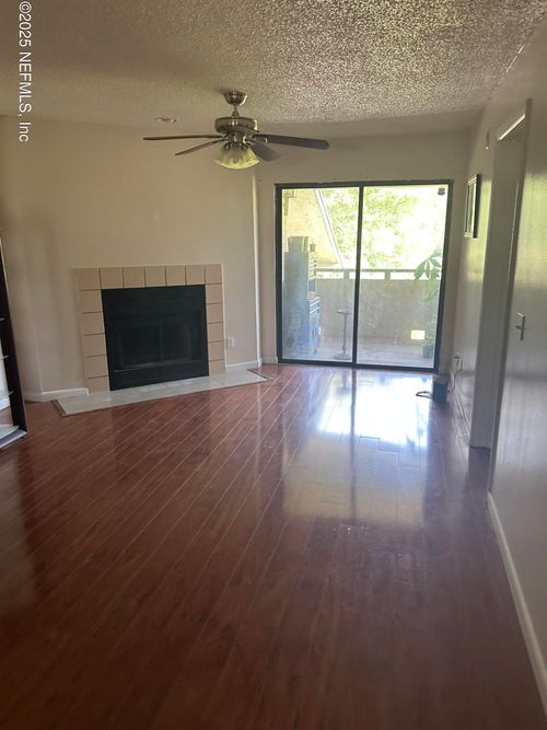 409-5615 San Juan Ave, Jacksonville, FL, 32210-3022 | Card Image